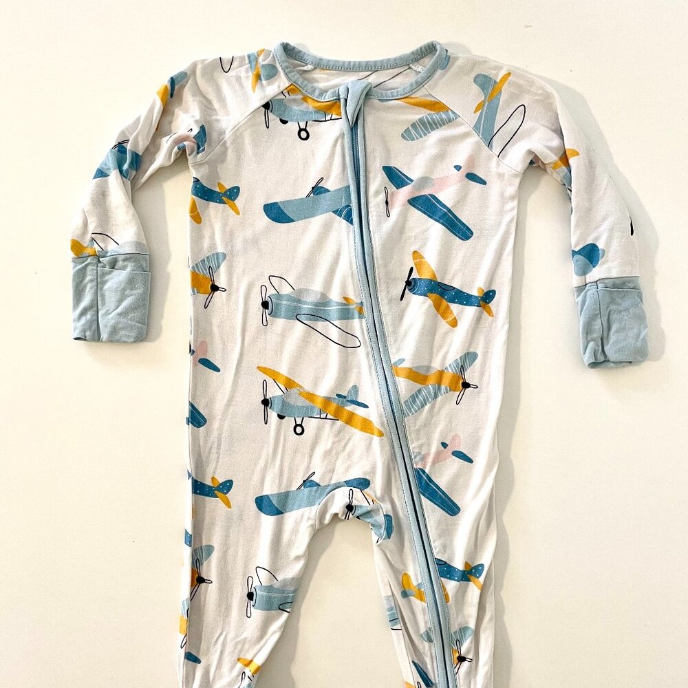 Suzel bamboo sleeper pajamas Airplane